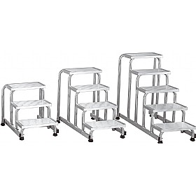 Summit Stable Step £155 - Access Equipment