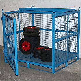 Craning Cage With Gated Front & Security Roof