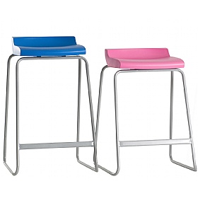 Postura Classroom Stools