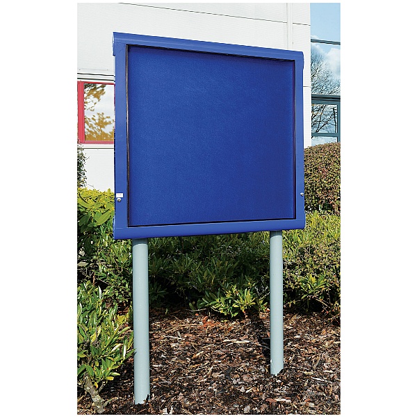 WeatherShield Lockable Free Standing Showcase