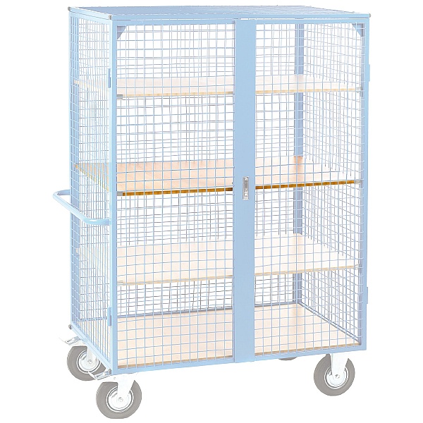 Shelf for Heavy Duty Distribution Trucks