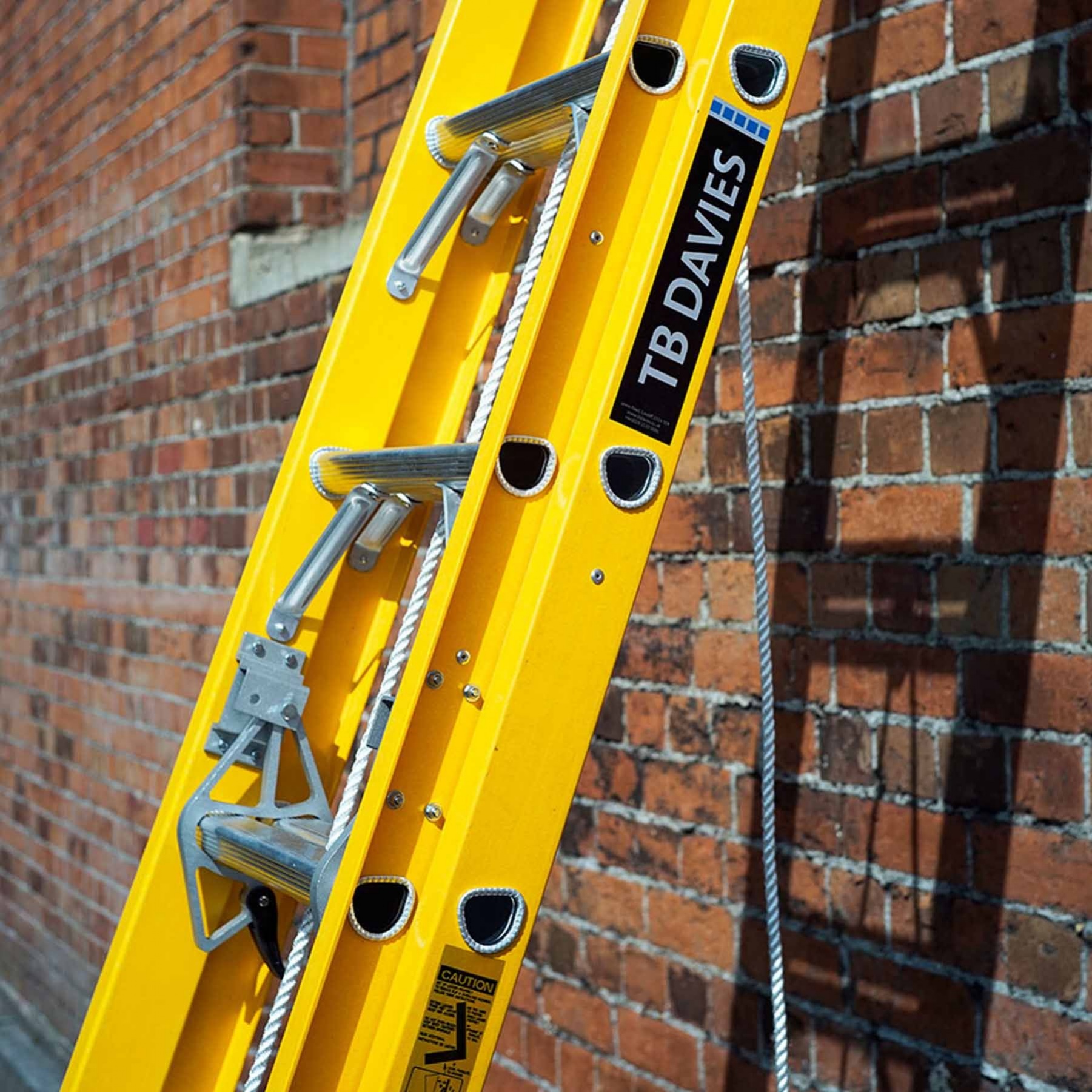 Fibreglass Extension Ladders Glass Fibre (GRP) Ladders